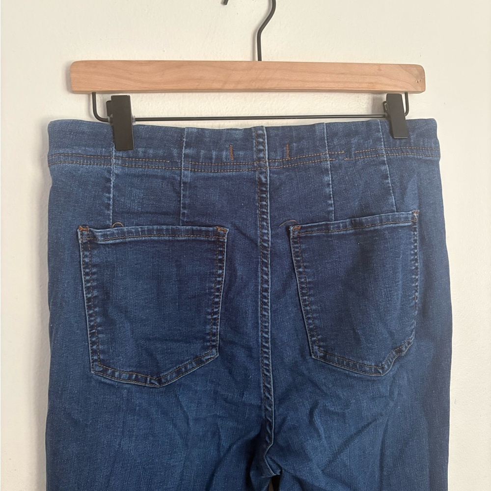 Free People Pleated Dark Blue Denim Flare Pants Crop Ankle size 30 Stretchy EUC - Picture 5 of 7